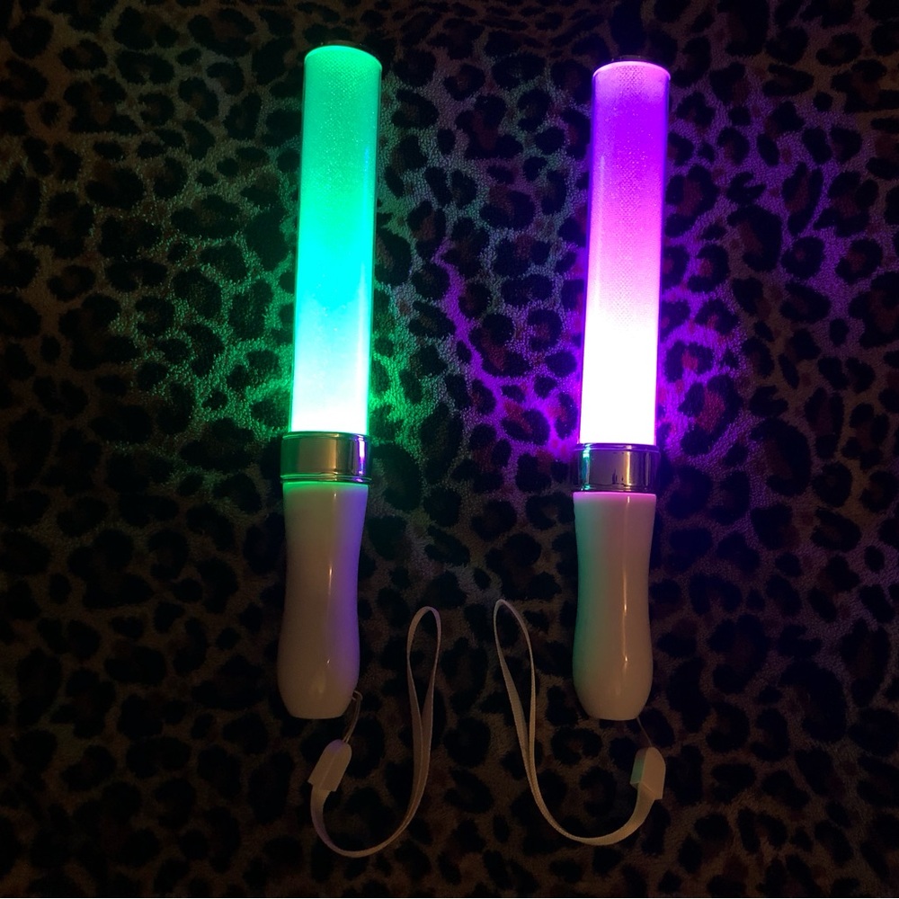 Multicolor LED Glow Sticks Set Color Changing Rave Party Safety Halloween Light